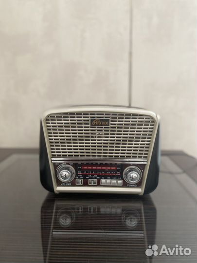Радиоприемник в стиле ретро