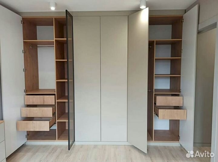 Встроенный шкаф