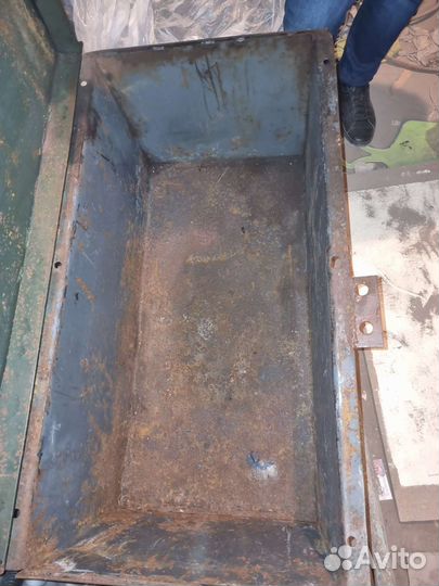 Ящик металлический. сейф