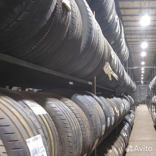 Goodyear EfficientGrip SUV 4x4 215/65 R16 98H