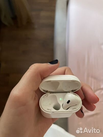 Кейс для airpods с одним правым наушником