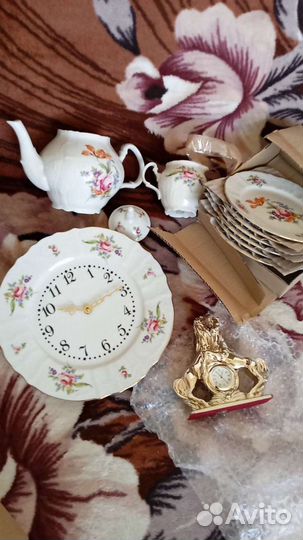 Часы из чешского фарфора Бернадот