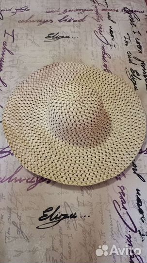 Шляпа с большими полями