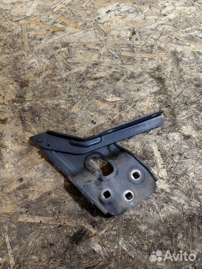 Петля Капота Левая Фольксваген туарег NF 7P6823301