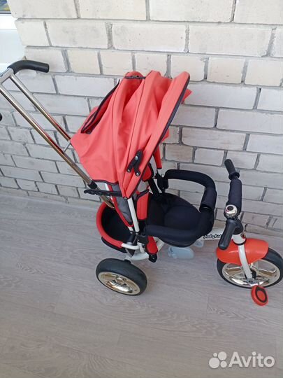 Велосипед детский трехколесный с ручкой