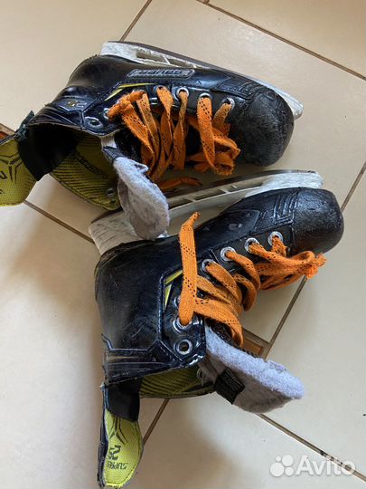 Коньки хоккейные