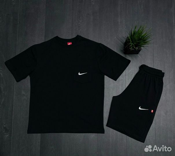 Шорты и футболка Nike