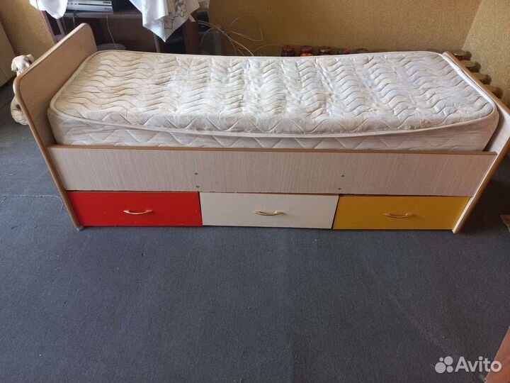 Детская кровать бу