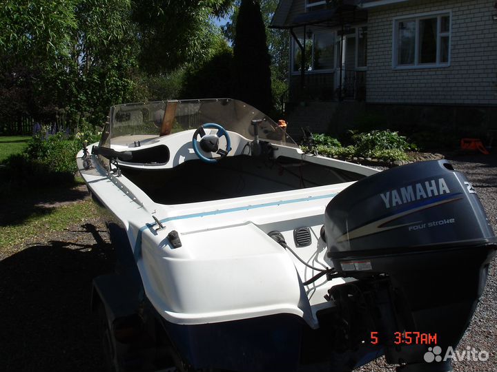 Катер для рыбалки и прогулок