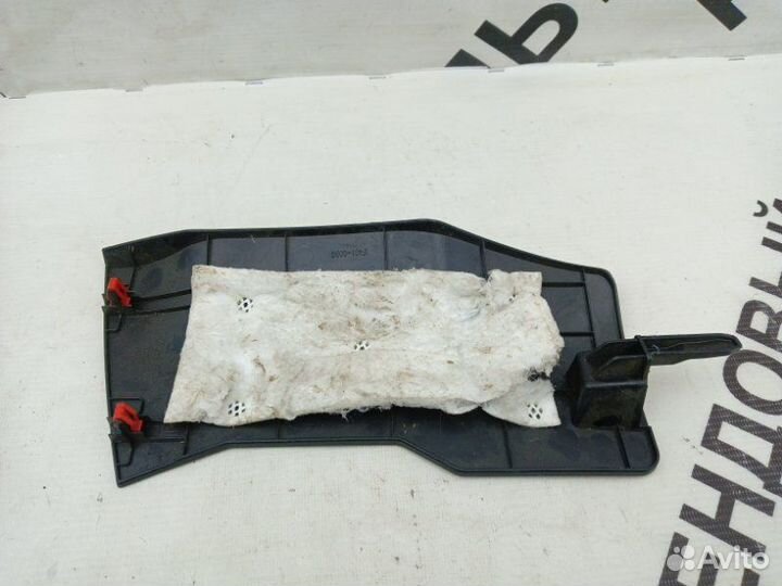 Накладка центральной консоли правая Lexus Nx