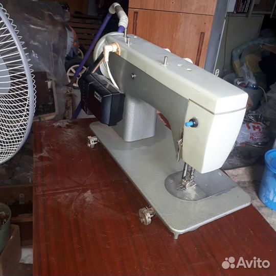 Швейная машинка