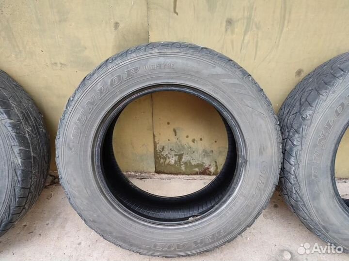 Dunlop Grandtrek AT3 215/65 R16