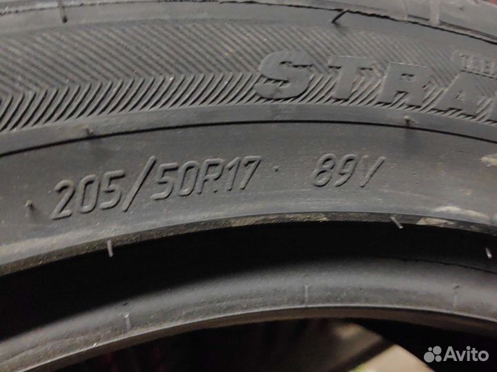 Viatti Strada Asimmetrico V-130 205/50 R17