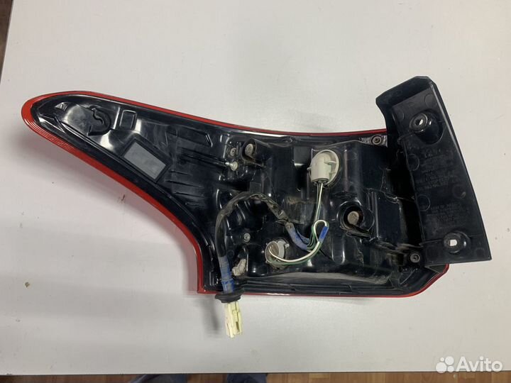 Митсубиши оутлендер 3 фонарь правый