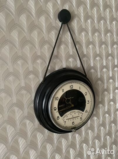 Часы Молния с барометром и термометром