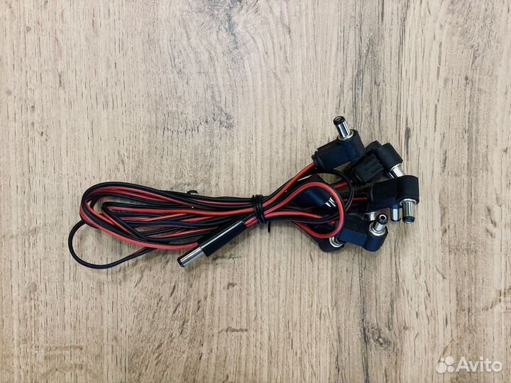 Блок питания гитарных педалей