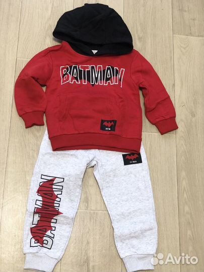Костюм H&M Batman новый на флисе 90-116