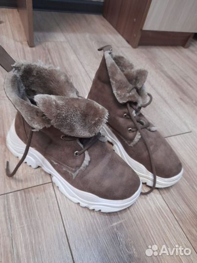 Ботинки женские зимние 39 размера