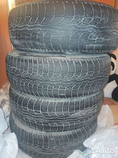 Bridgestone Dueler A/T 225/70 R16