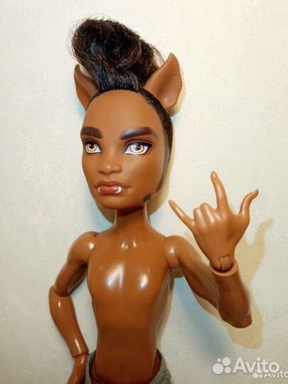 Кукла монстр хай Клод Вульф