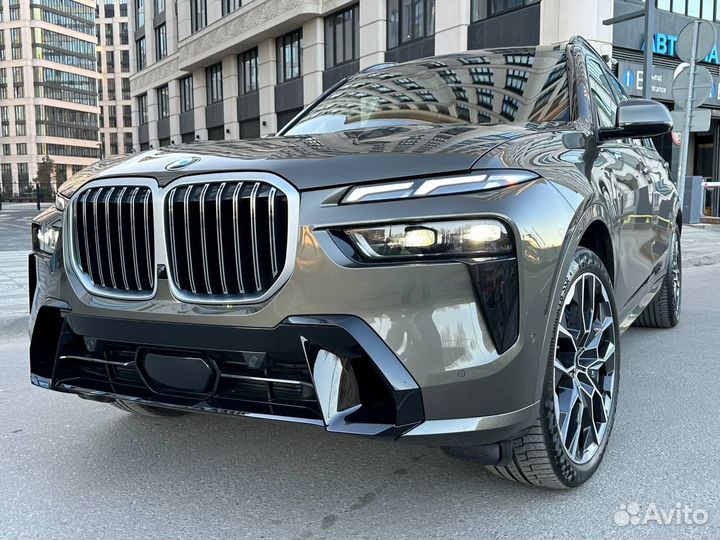 BMW X7 3.0 AT, 2023, 10 300 км