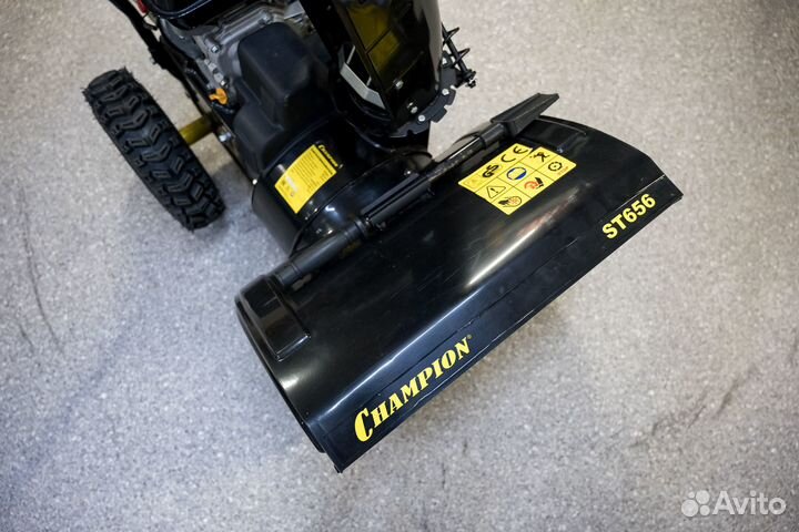 Снегоуборщик Champion 656 ST
