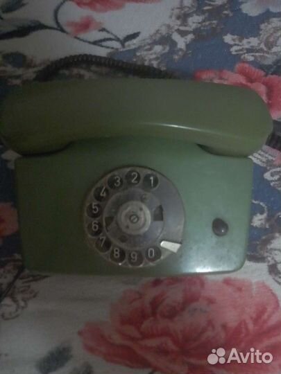 Старый телефон