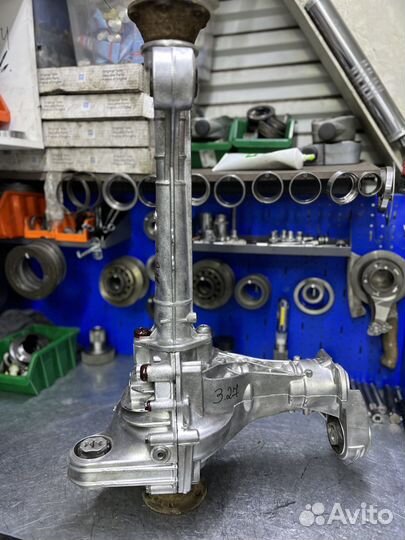 Передний редуктор Porsche Cayenne 958 3,27