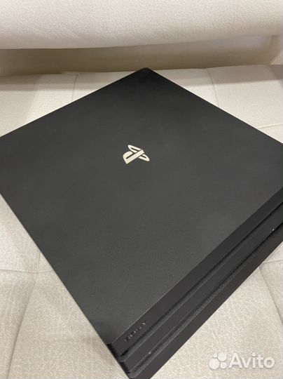 Sony playstation PS4 pro 1tb