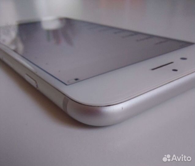 Телефон iPhone 6s 64gb