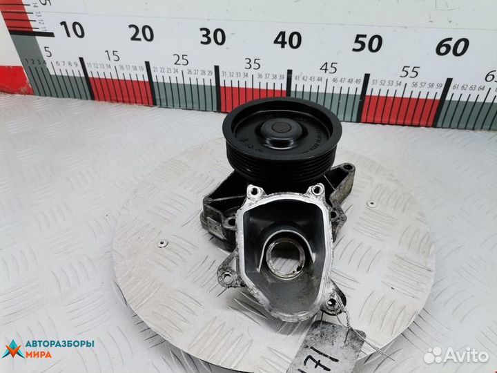 Помпа BMW 5 E60/E61 2003 11517805810