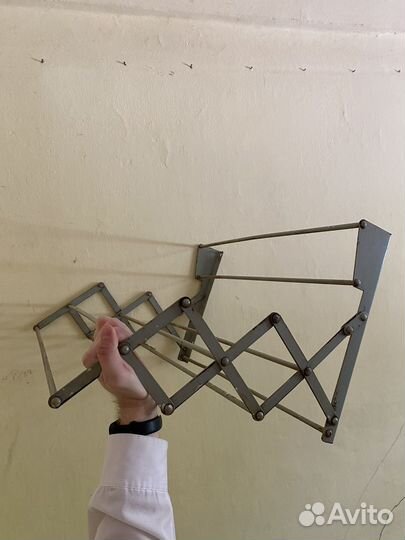 Сушилка для белья раздвижная на стену