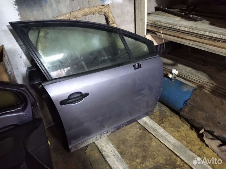 Дверь передняя правая Citroen C4