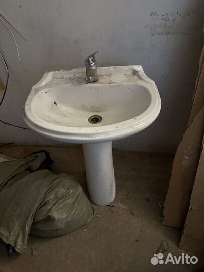 Раковина со смесителем бу