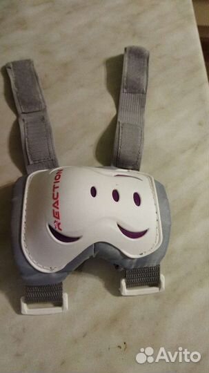 Шлем для велосипеда, наколенники, напястники