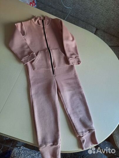 Одежда для девочки 104/110 Пакетом