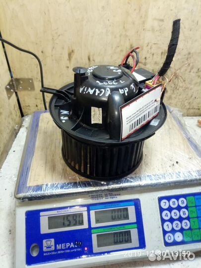 Моторчик печки Skoda Octavia