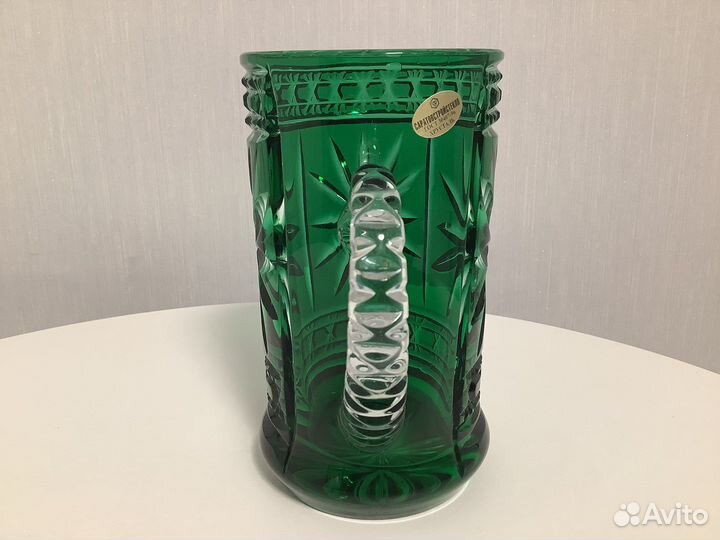 Бокал хрустальный зеленый