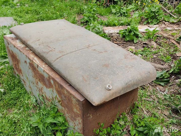 Капот на Волынь