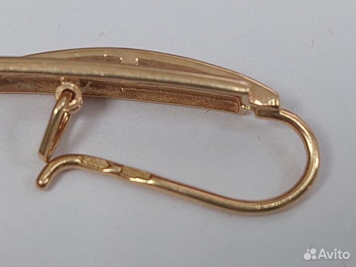 Серьги с камнями золотые