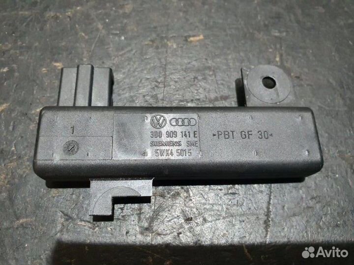 Антенна Audi S8 D3 BSM 2006