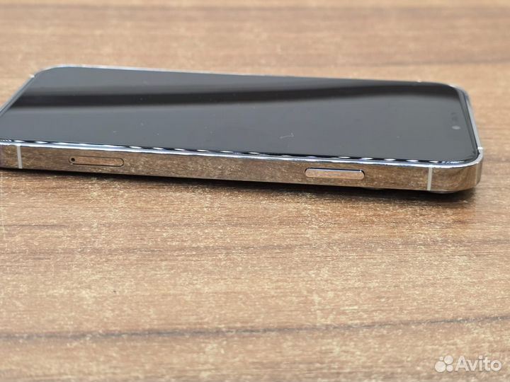 iPhone Xr, 128 ГБ