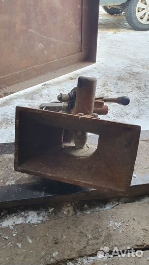 Фаркоп Shacman