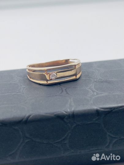 Золотое кольцо печатка