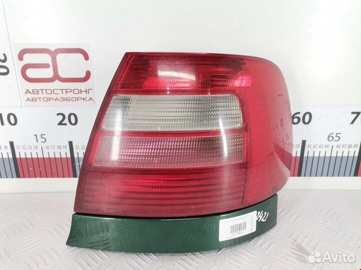 Фонарь задний для Audi A4 B5 8D0945112D