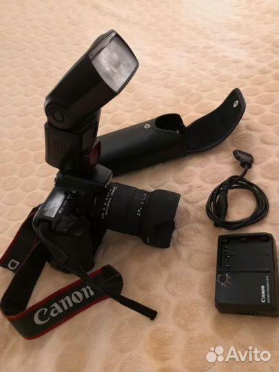 Зеркальный фотоаппарат Canon 30D kit Sigma 18-125