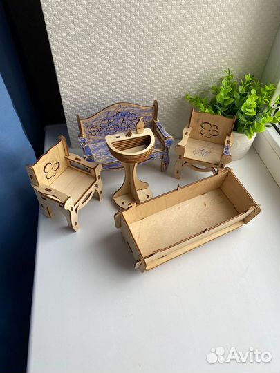 Мебель для кукольного домика деревянная