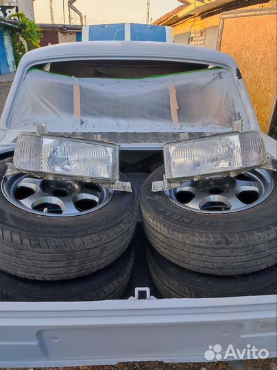 Фары toyota bb