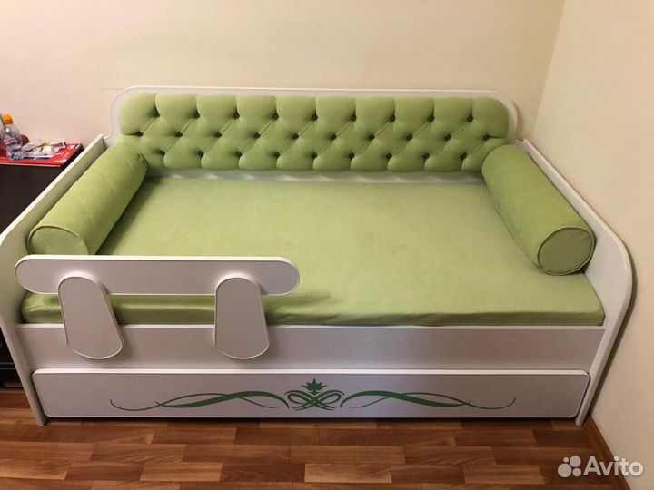 Диван-кровать детский
