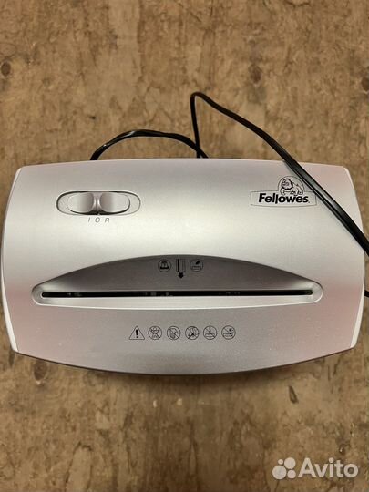 Шредер (уничтожитель) бумаги Fellowes